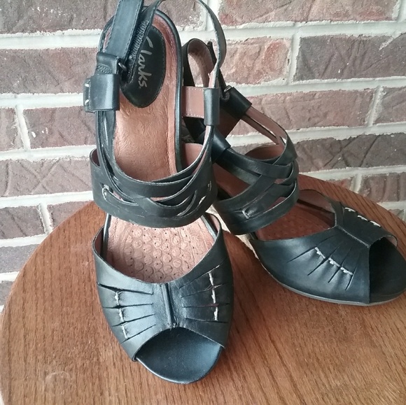 Clarks Black Leather Wedge Sandals Comfort Sandals - Picture 1 of 5
